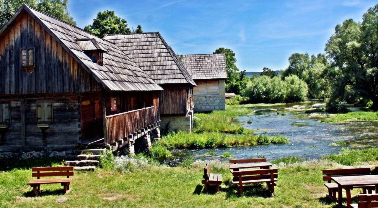 Apartman Lori Otočac Exteriör bild